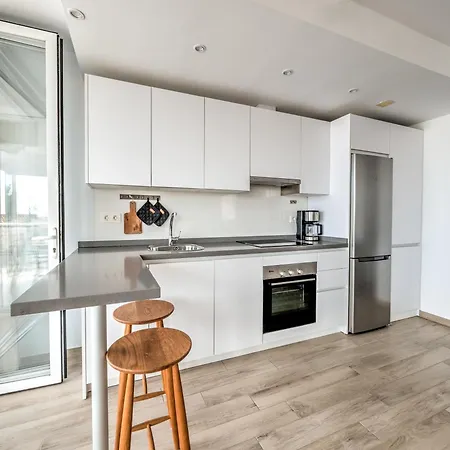 Modern With Location Parador, * نيرخا
